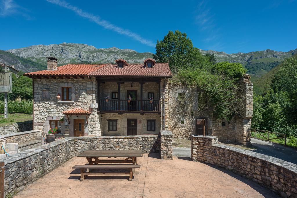 Casas Rurales La Tahona De Besnes Vendégház Alles Kültér fotó