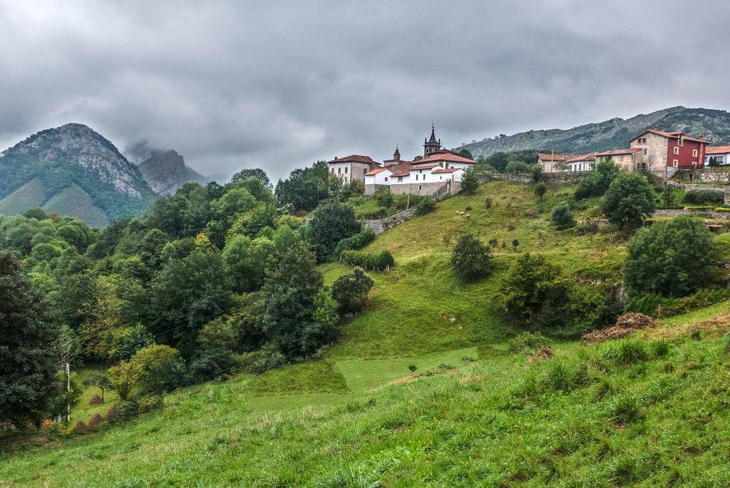 Casas Rurales La Tahona De Besnes Vendégház Alles Kültér fotó
