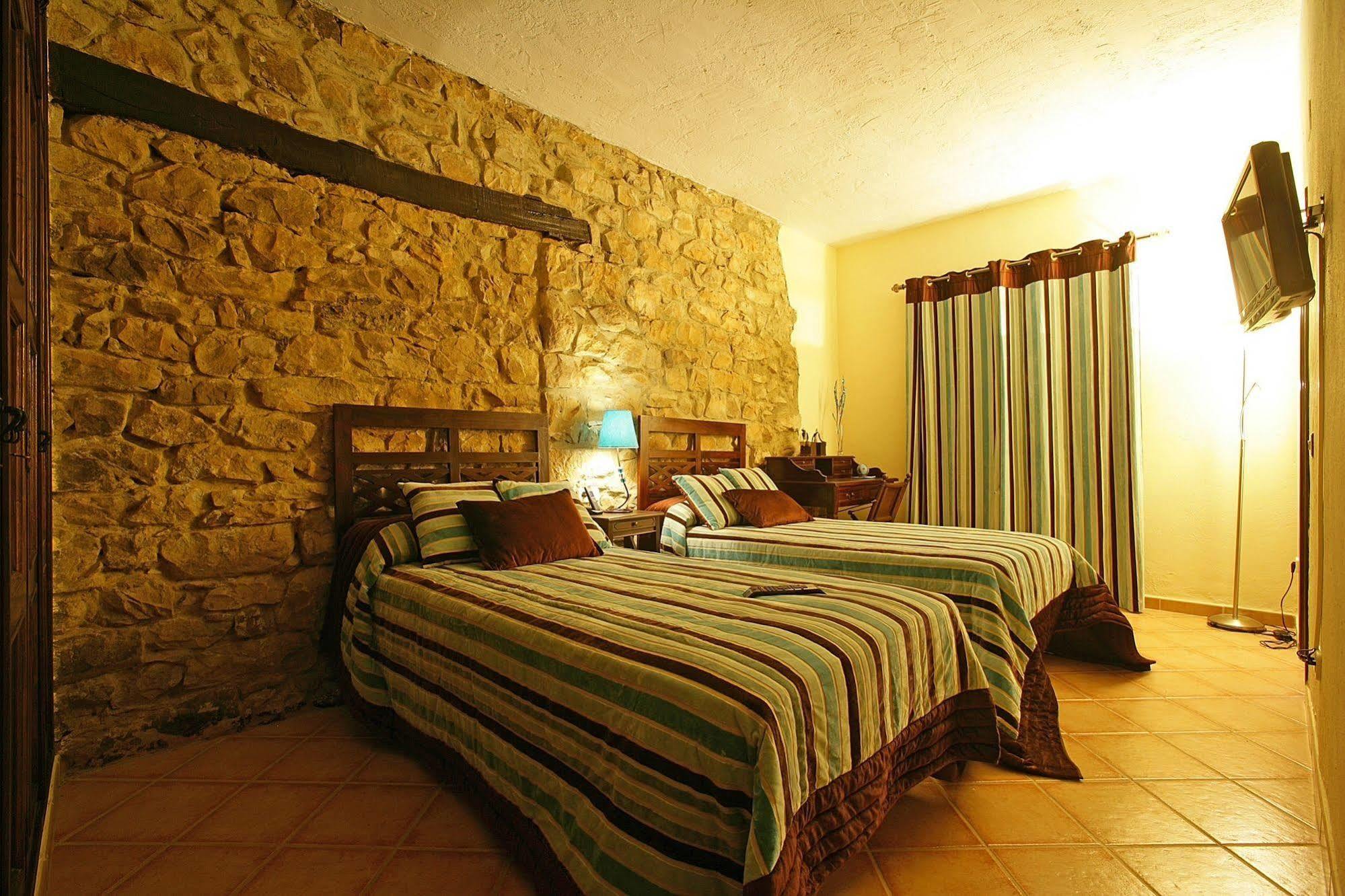Casas Rurales La Tahona De Besnes Vendégház Alles Kültér fotó